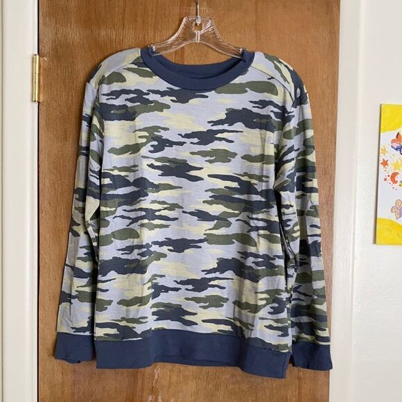 Banana Republic Camo L:S Top - Picture 1 of 5
